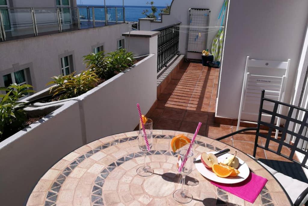 Schoene Wohnung Direkt Am Meer Mit Meerblick, Wlan Puerto De Mogan Exterior foto